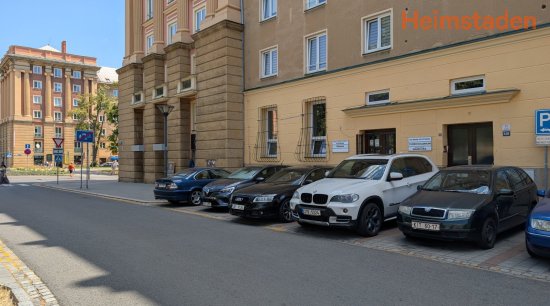 Pronájem obchodní prostor, 40m<sup>2</sup>, Alšovo náměstí, Ostrava